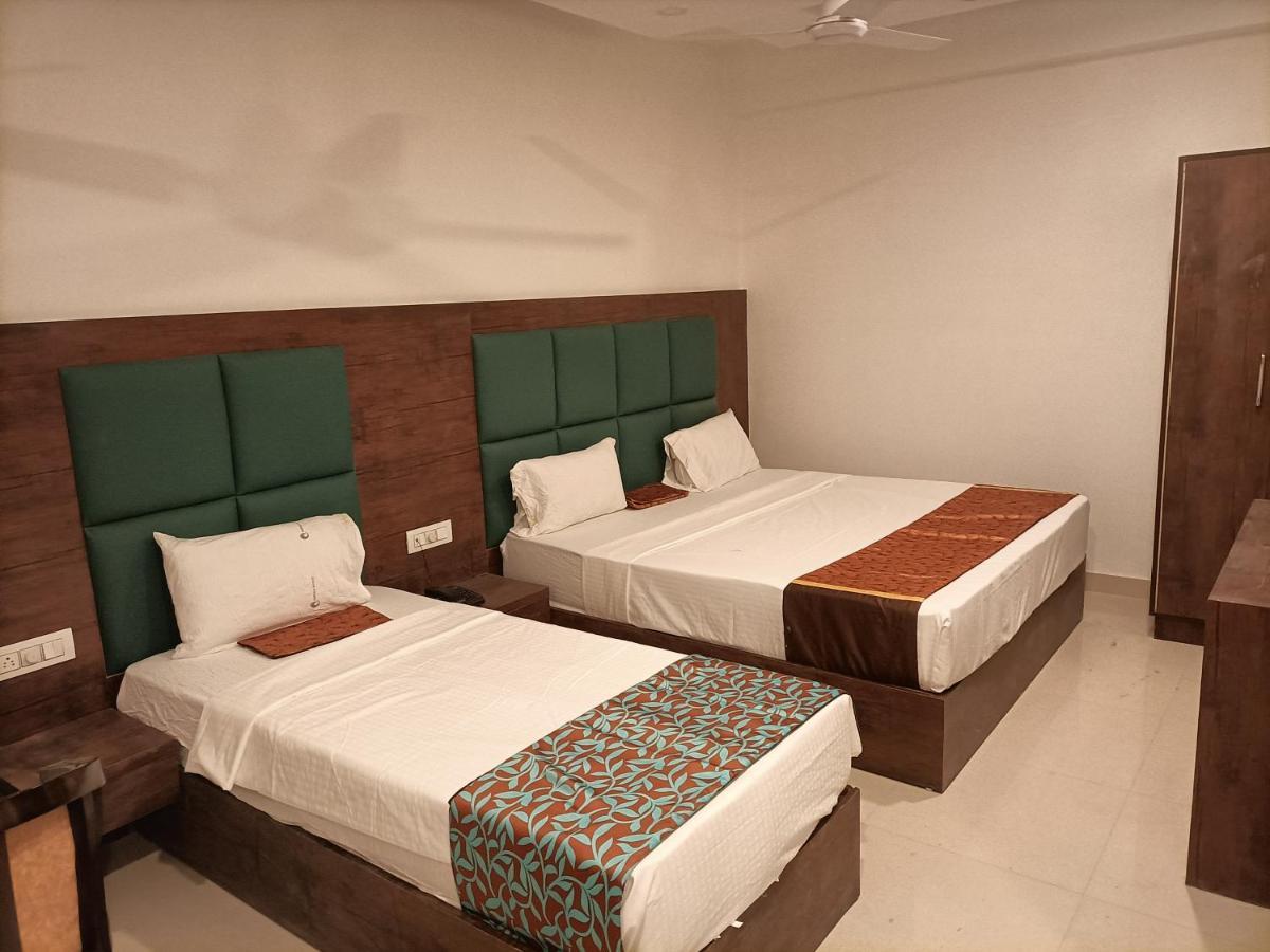 Hotel Tark Inn Near Igi Airport Νέο Δελχί Εξωτερικό φωτογραφία