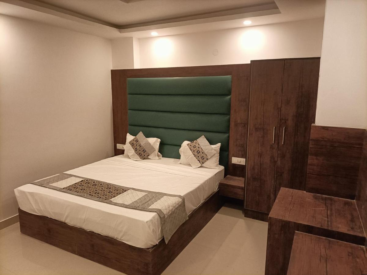 Hotel Tark Inn Near Igi Airport Νέο Δελχί Εξωτερικό φωτογραφία