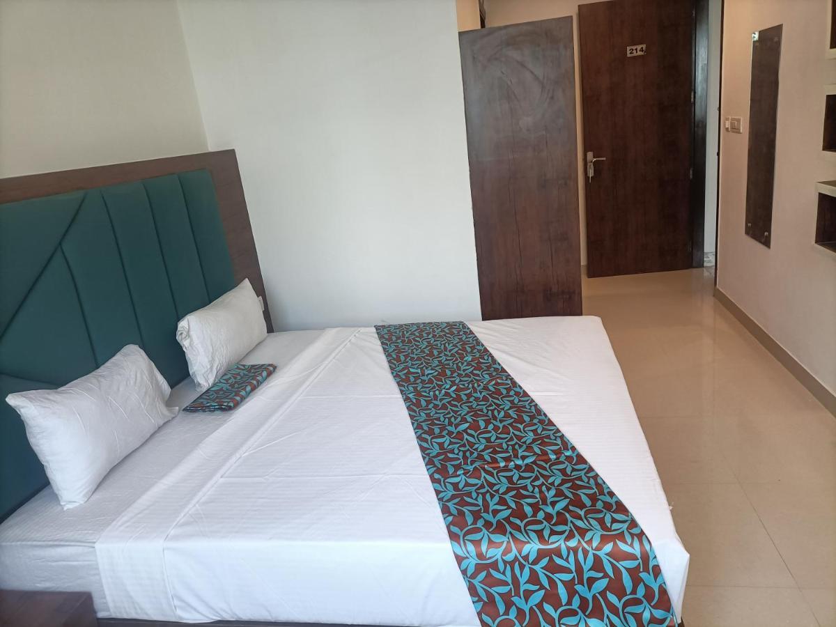 Hotel Tark Inn Near Igi Airport Νέο Δελχί Εξωτερικό φωτογραφία