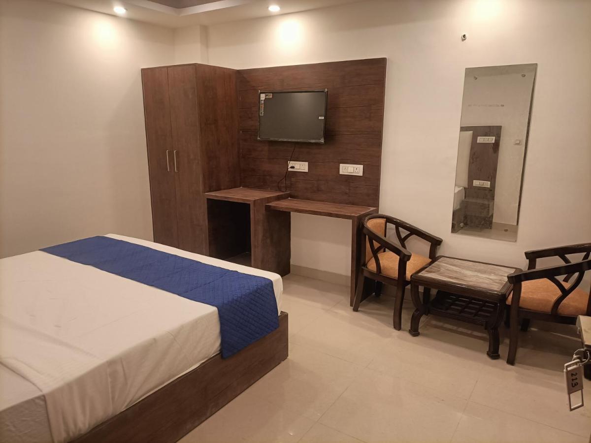 Hotel Tark Inn Near Igi Airport Νέο Δελχί Εξωτερικό φωτογραφία