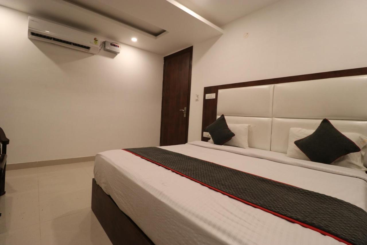 Hotel Tark Inn Near Igi Airport Νέο Δελχί Εξωτερικό φωτογραφία