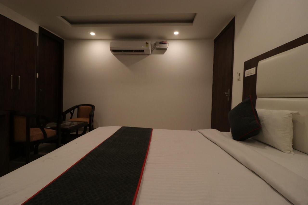 Hotel Tark Inn Near Igi Airport Νέο Δελχί Εξωτερικό φωτογραφία